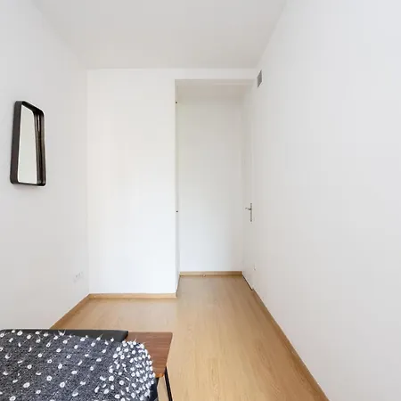 Livefull 2bdr In Trendy Gracia Apartment Barcelona