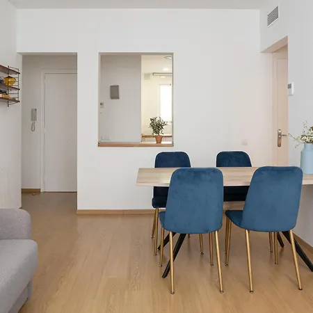 Апартаменты Livefull 2bdr In Trendy Gracia