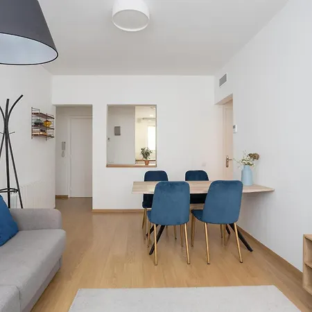 Livefull 2bdr In Trendy Gracia Barcelona